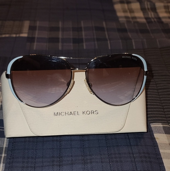 Michael kors sunglasses - Picture 1 of 8